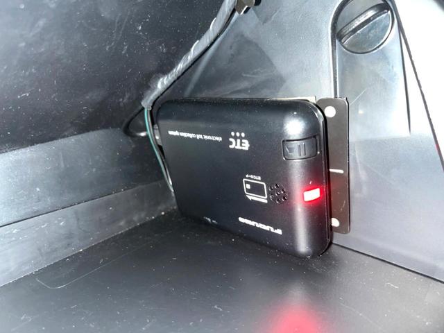 ハイラックス Ｚ　ＧＲスポーツ　８インチディスプレイオーディオ　パノラミックビューモニター　レーダークルーズコントロール　クリアランスソナー　ダウンヒルコントロール　キャノピー　Ｂｌｕｅｔｏｏｔｈ　パドルシフト　パワーシート（5枚目）