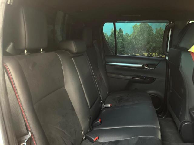 ハイラックス Ｚ　ＧＲスポーツ　８インチディスプレイオーディオ　パノラミックビューモニター　レーダークルーズコントロール　クリアランスソナー　ダウンヒルコントロール　キャノピー　Ｂｌｕｅｔｏｏｔｈ　パドルシフト　パワーシート（9枚目）