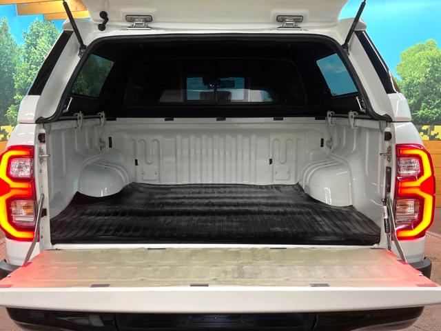 ハイラックス Ｚ　ＧＲスポーツ　８インチディスプレイオーディオ　パノラミックビューモニター　レーダークルーズコントロール　クリアランスソナー　ダウンヒルコントロール　キャノピー　Ｂｌｕｅｔｏｏｔｈ　パドルシフト　パワーシート（10枚目）