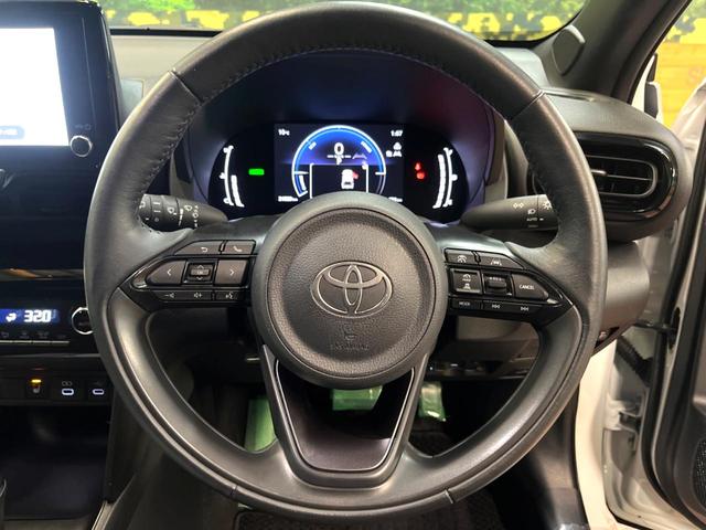 ヤリスクロス ハイブリッドZ 全周囲カメラ 衝突被害軽減システム レーダークルーズ 禁煙車 ハーフレザーシート パワーシート ドラレコ コーナーセンサー スマートキー LEDヘッド ビルトインETC 純正18インチアルミ(11枚目)