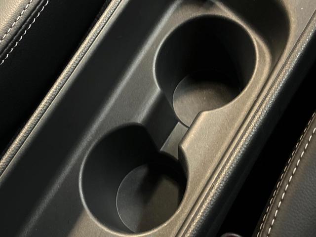 ヤリスクロス ハイブリッドZ 全周囲カメラ 衝突被害軽減システム レーダークルーズ 禁煙車 ハーフレザーシート パワーシート ドラレコ コーナーセンサー スマートキー LEDヘッド ビルトインETC 純正18インチアルミ(50枚目)