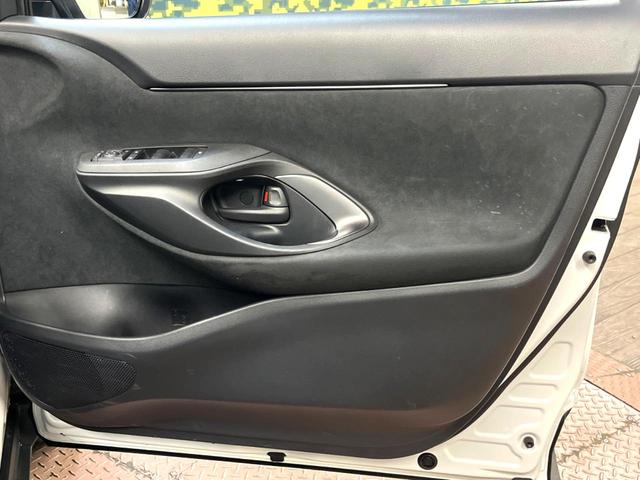 ヤリスクロス ハイブリッドZ 全周囲カメラ 衝突被害軽減システム レーダークルーズ 禁煙車 ハーフレザーシート パワーシート ドラレコ コーナーセンサー スマートキー LEDヘッド ビルトインETC 純正18インチアルミ(56枚目)