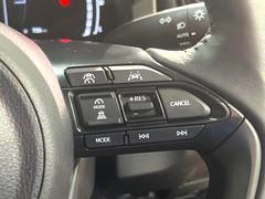 �ڥ졼�������롼������ȥ�����۹�®ƻϩ�Ǥ�Ĺ��Υ���Ԥ��ڤˡ�����ư��®�٤��ݤĥ��롼������ȥ����뤬�����ͷڸ������ƥ��Ϣ�Ȥ��������μ�ξ���Τ��Ƽִ֤��ݤĤ褦��®��Ĵ�ᤷ�Ƥ���ޤ����� 5