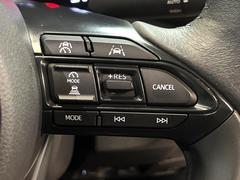 �ڥ졼�������롼������ȥ�����۹�®ƻϩ�Ǥ�Ĺ��Υ���Ԥ��ڤˡ�����ư��®�٤��ݤĥ��롼������ȥ����뤬�����ͷڸ������ƥ��Ϣ�Ȥ��������μ�ξ���Τ��Ƽִ֤��ݤĤ褦��®��Ĵ�ᤷ�Ƥ���ޤ����� 5