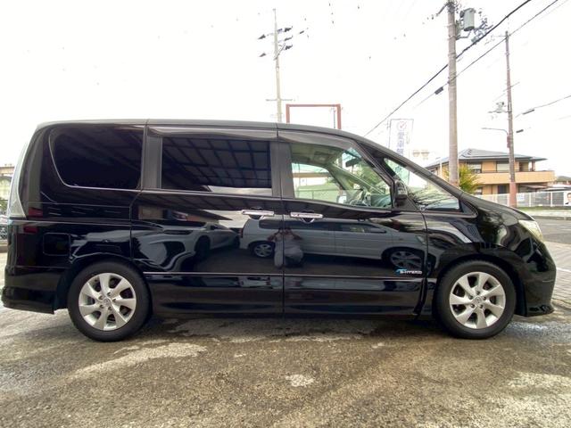 セレナ ハイウェイスター　Ｓ－ハイブリッド　ユーザー買取車　ワンオーナー　外ＨＤＤナビ　フルセグ　フリップダウンモニター　Ｂカメラ　両側パワスラ　スマートキー２個　純正１６インチＡＷ　クルコン　キセノンヘッド　外ＬＥＤフォグ　バイザー　マット（8枚目）