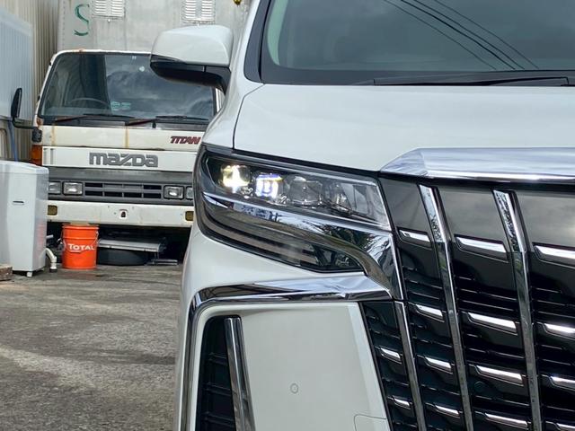 アルファード 2.5S Cパッケージ ユーザー買取車 三眼LEDヘッド アルパイン11インチビックX フリップダウンモニター F・S・Bカメラ ETC 両側パワスラ Pテールゲート 社外レーダー探知機 M付パワーシート 純正フロアマット(4枚目)