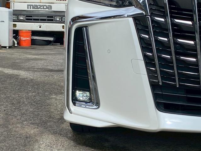 アルファード 2.5S Cパッケージ ユーザー買取車 三眼LEDヘッド アルパイン11インチビックX フリップダウンモニター F・S・Bカメラ ETC 両側パワスラ Pテールゲート 社外レーダー探知機 M付パワーシート 純正フロアマット(5枚目)