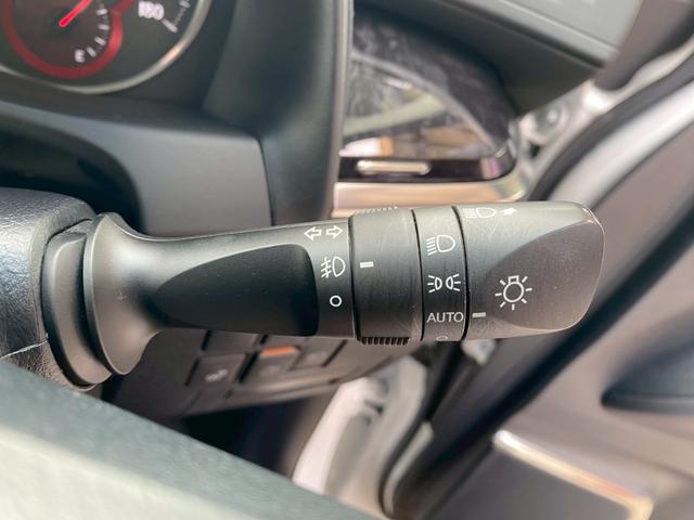 アルファード 2.5S Cパッケージ ユーザー買取車 三眼LEDヘッド アルパイン11インチビックX フリップダウンモニター F・S・Bカメラ ETC 両側パワスラ Pテールゲート 社外レーダー探知機 M付パワーシート 純正フロアマット(39枚目)