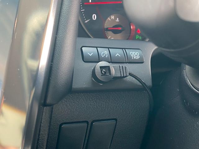 アルファード 2.5S Cパッケージ ユーザー買取車 三眼LEDヘッド アルパイン11インチビックX フリップダウンモニター F・S・Bカメラ ETC 両側パワスラ Pテールゲート 社外レーダー探知機 M付パワーシート 純正フロアマット(43枚目)