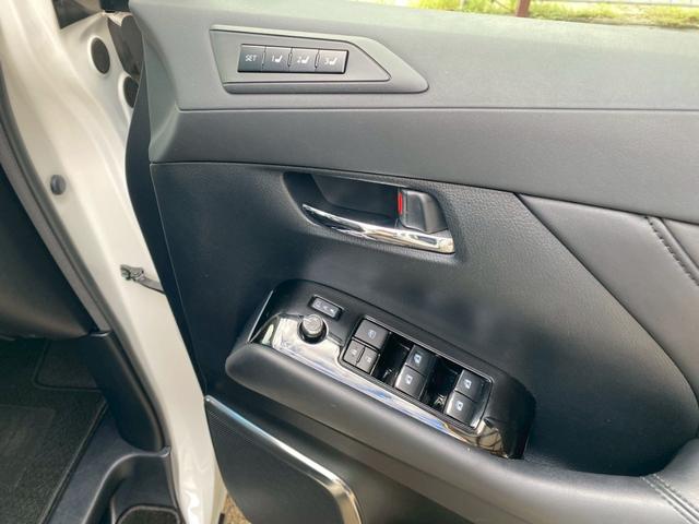 アルファード 2.5S Cパッケージ ユーザー買取車 三眼LEDヘッド アルパイン11インチビックX フリップダウンモニター F・S・Bカメラ ETC 両側パワスラ Pテールゲート 社外レーダー探知機 M付パワーシート 純正フロアマット(44枚目)