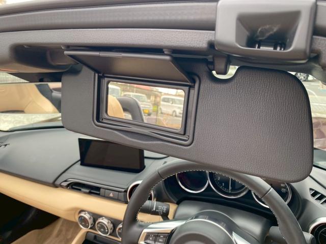 ロードスター ３５周年記念車　ユーザー買取車　ワンオーナー　ＥＴＣ　専用オーナメントシリアルナンバー付・フロアマットスポーツタン・ヘッドレストエンボス加工・エアコンルーバ加飾内側：ダークレッド・フロアカーペットスポーツタン（39枚目）