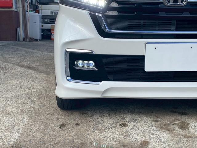N-BOXカスタム Lターボ ユーザー買取車 ワンオーナー ギャザーズナビ Bカメラ ETC 前後ドラレコ 両側パワスラ ホンダセンシング USBポート スマートキー2個 ハーフレザーシート サイドバイザー マット 取説&保証書(6枚目)