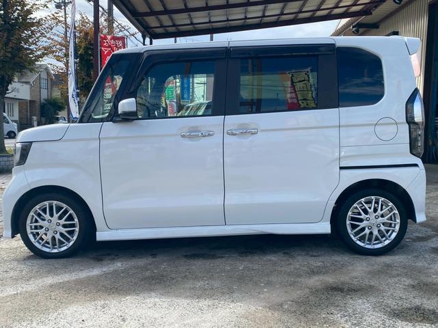 N-BOXカスタム Lターボ ユーザー買取車 ワンオーナー ギャザーズナビ Bカメラ ETC 前後ドラレコ 両側パワスラ ホンダセンシング USBポート スマートキー2個 ハーフレザーシート サイドバイザー マット 取説&保証書(11枚目)