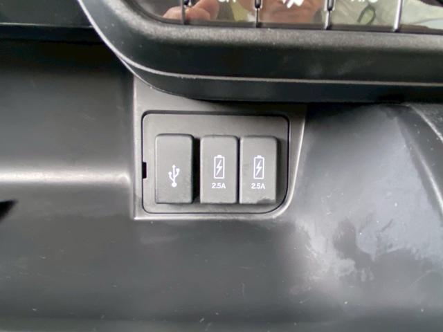 N-BOXカスタム Lターボ ユーザー買取車 ワンオーナー ギャザーズナビ Bカメラ ETC 前後ドラレコ 両側パワスラ ホンダセンシング USBポート スマートキー2個 ハーフレザーシート サイドバイザー マット 取説&保証書(44枚目)