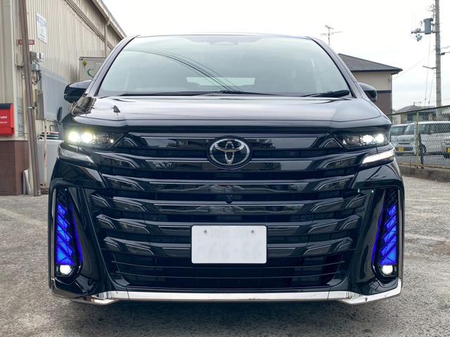 ヴェルファイアハイブリッド Z プレミア ワンオーナー 禁煙車 4WD サンセットブラウン内装 純正14型ナビ デジタルインナーミラー 左右独立ムーンルーフ パノラミックビューカメラ HUD パワーバックドア 両側電動スライド ETC2.0(3枚目)