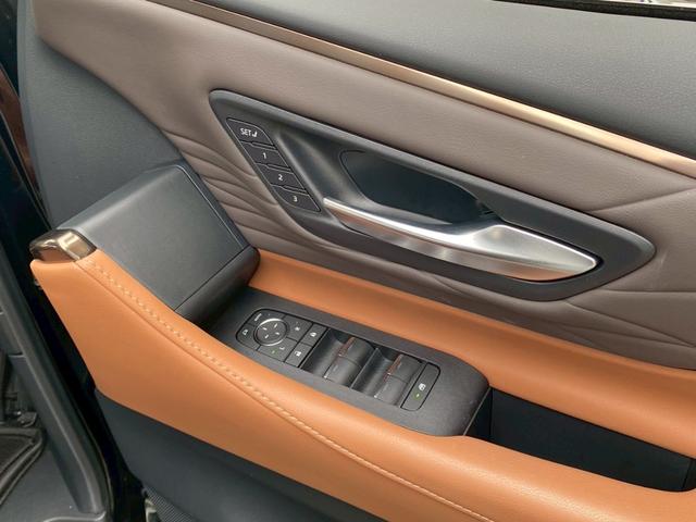 ヴェルファイアハイブリッド Z プレミア ワンオーナー 禁煙車 4WD サンセットブラウン内装 純正14型ナビ デジタルインナーミラー 左右独立ムーンルーフ パノラミックビューカメラ HUD パワーバックドア 両側電動スライド ETC2.0(49枚目)