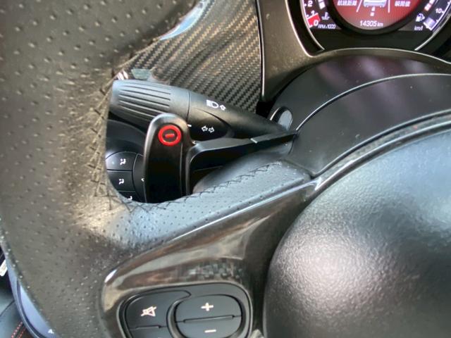 内外装もとても綺麗で当店自信をもってお勧めできる一台ですので、ぜひご来店の上、程度などご覧ください。別途ボディコーティング施工やカーフィルム施工もお任せ下さい。