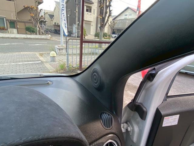 当店では高品質で綺麗なお車を在庫しています。新車のコンプリート製作はもちろん、中古車探しからこだわりの一台を親身になってお作りします。カスタマイズスタイルやクオリティ技術力には自信があります。