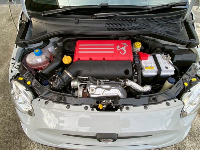 メーカーの保証継承（対象車両のみ）を行い納車致します。またご希望のナンバーも承っておりますのでお気軽にお問い合わせ下さい。また当店は東京海上日動火災保険の代理店ですので自動車保険もお任せ下さい。