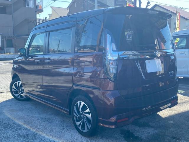 ソリオバンディット ハイブリッドＭＶ　ユーザー買取車　ワンオーナー　禁煙車　後席右側ワンアクションパワースライドドア　全方位モニター付メモリーナビ　フルセグ　前席シートヒーター　ＡＣＣ　ＨＵＤ　ＬＥＤヘッド　前後ドラレコ　スマートキー（16枚目）