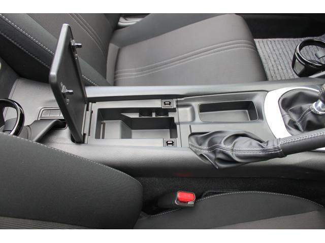 ���X�ł͎Ԍ�������C���A���h�����s���Ă��܂��̂ł��w����̃����e�i���X�t�H���[�������S�������B�����X��������q�l�̓��[���₨�d�b�ɂĂ��C�y�ɂ��⍇���������B