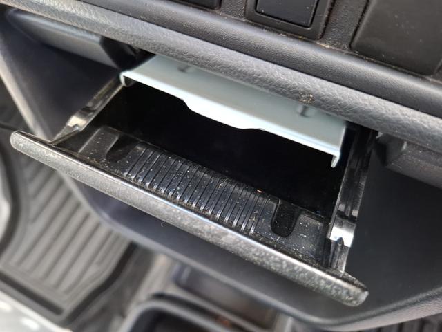 キャリイトラック ＫＣエアコン・パワステ　ワンオーナーユーザー買取車　パートタイム４ＷＤ　３速オートマ車検令和８年１２月　ＥＴＣ　禁煙車　ブリジストンマッド＆スノータイヤ　荷台アオリプロテクター　荷室ゴムマット（33枚目）