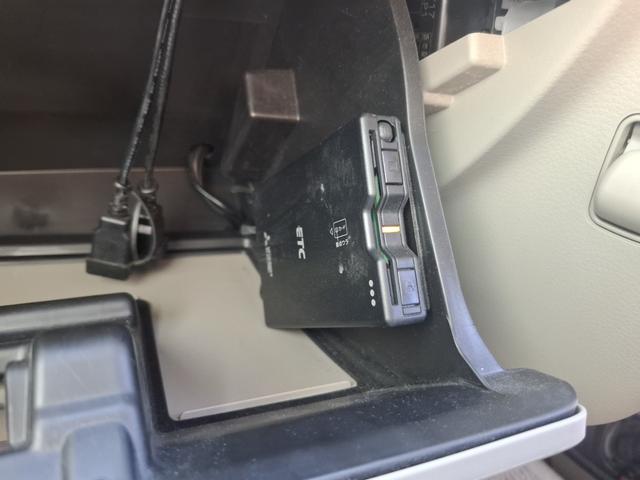 エブリイワゴン ＰＺターボ　ワンオーナーユーザー買取車　ロールーフ　純正ＳＤナビ　フルセグテレビ　車検令和９年１２月　ＬＥＤイルミネーション　ウッド調パネル　スマートキーＸ２個　ＥＴＣ　左パワースライドドア　リヤ５面フイルム張り（44枚目）