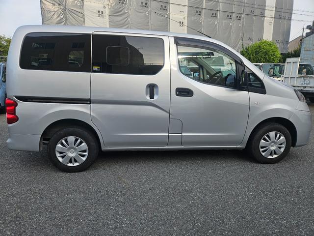 ＮＶ２００バネットバン ＧＸ　２／５人乗り／エマージェンシーブレーキ／フルセグナビ／バックカメラ／ドライブレコーダー／ＥＴＣ（7枚目）