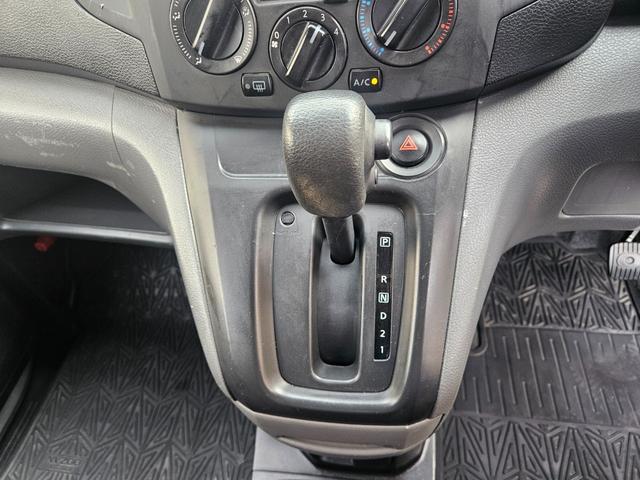 ＮＶ２００バネットバン ＧＸ　２／５人乗り／エマージェンシーブレーキ／フルセグナビ／バックカメラ／ドライブレコーダー／ＥＴＣ（16枚目）