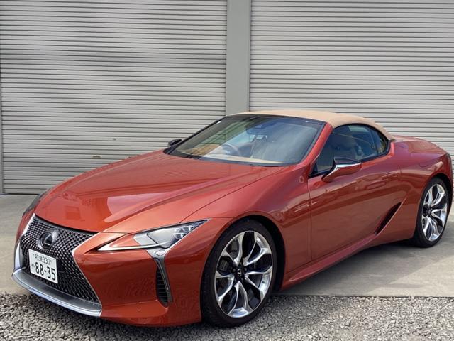 ＬＣ５００　コンバーチブル　レクサスセーフティシステム　マークレビンソンサウンドシステム　ステアリングヒーター　スマートキー　パワーシート　シートヒーター　カラーヘッドアップディスプレイ　バックモニター　ＬＥＤヘッドライト(3枚目)