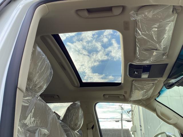ランドクルーザー ZX 登録済未使用車 改良後モデル モデリスタエアロ 12.3型ナビ JBLサウンド リヤエンターテイメント ブラックルーフレール クールボックス 内装ベージュ ムーンルーフ 空気圧警報システム(25枚目)