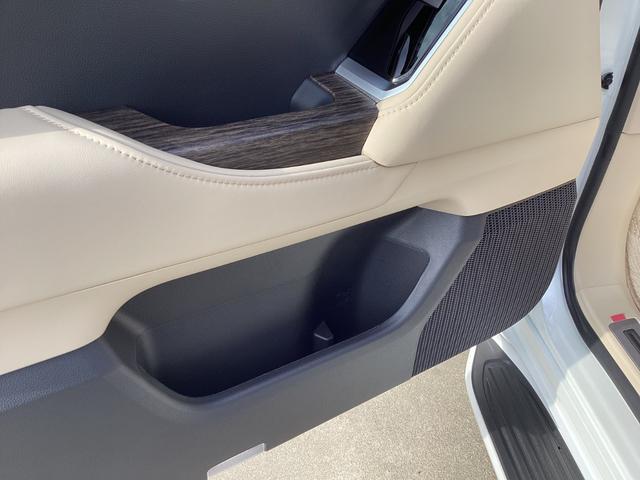 ランドクルーザー ZX 登録済未使用車 改良後モデル モデリスタエアロ 12.3型ナビ JBLサウンド リヤエンターテイメント ブラックルーフレール クールボックス 内装ベージュ ムーンルーフ 空気圧警報システム(29枚目)