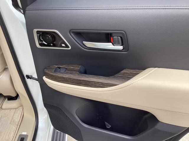 ランドクルーザー ZX 登録済未使用車 改良後モデル モデリスタエアロ 12.3型ナビ JBLサウンド リヤエンターテイメント ブラックルーフレール クールボックス 内装ベージュ ムーンルーフ 空気圧警報システム(51枚目)