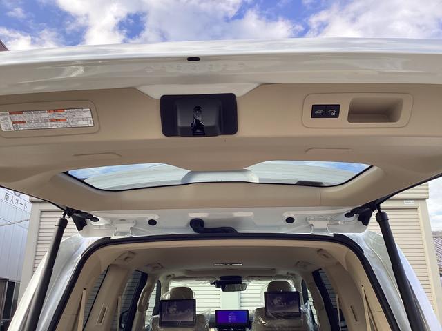 ランドクルーザー ZX 登録済未使用車 改良後モデル モデリスタエアロ 12.3型ナビ JBLサウンド リヤエンターテイメント ブラックルーフレール クールボックス 内装ベージュ ムーンルーフ 空気圧警報システム(74枚目)
