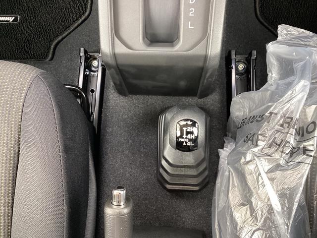 前輪と後輪をシンプルな構造で直結するパートタイム４ＷＤを採用しています。