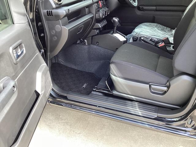 未使用車ですので、車内ももちろん綺麗です。