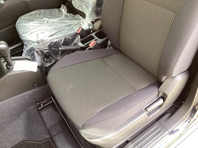 未使用車ですので、車内ももちろん綺麗です。