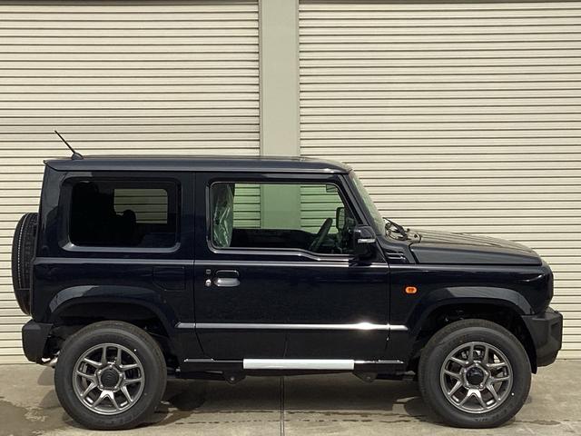 未使用車ですので、外装も綺麗です。