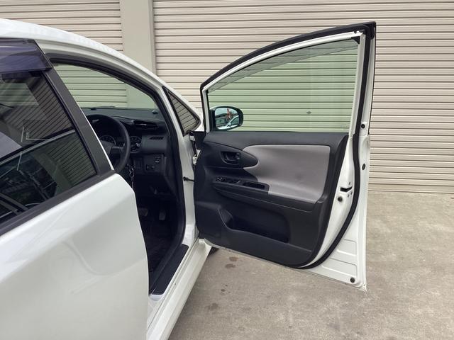 ウィッシュ 1.8X ETC バックカメラ ワンセグ キーレス 電動格納ミラー 3列シート CVT オートエアコン パワーステアリング パワーウィンドウ(3枚目)