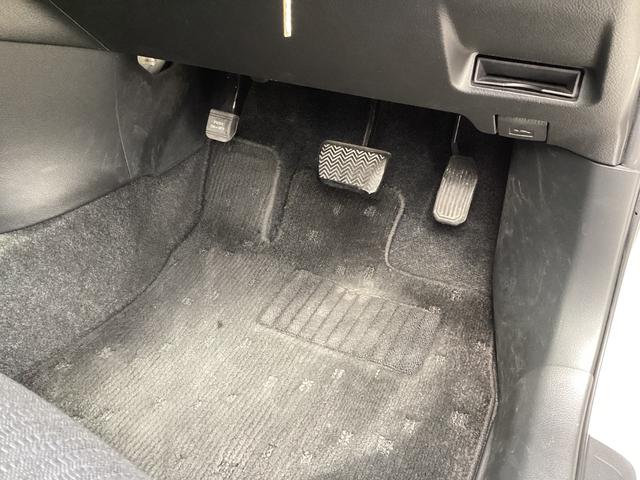 ウィッシュ 1.8X ETC バックカメラ ワンセグ キーレス 電動格納ミラー 3列シート CVT オートエアコン パワーステアリング パワーウィンドウ(7枚目)