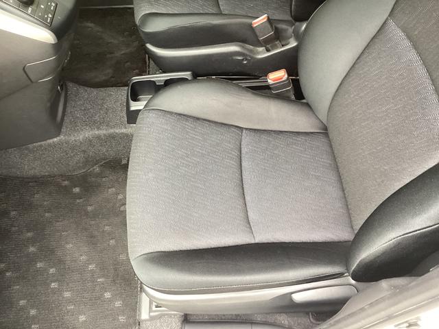 ウィッシュ 1.8X ETC バックカメラ ワンセグ キーレス 電動格納ミラー 3列シート CVT オートエアコン パワーステアリング パワーウィンドウ(30枚目)