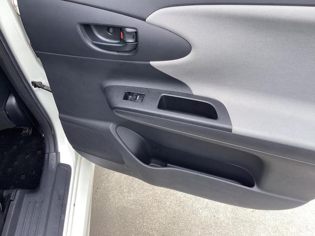 ウィッシュ 1.8X ETC バックカメラ ワンセグ キーレス 電動格納ミラー 3列シート CVT オートエアコン パワーステアリング パワーウィンドウ(48枚目)