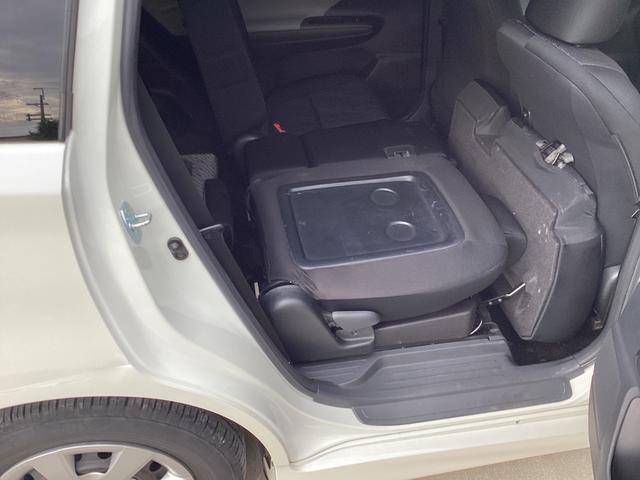 ウィッシュ 1.8X ETC バックカメラ ワンセグ キーレス 電動格納ミラー 3列シート CVT オートエアコン パワーステアリング パワーウィンドウ(63枚目)