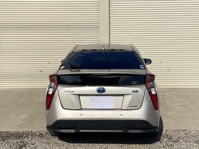 プリウス Ａツーリングセレクション　４ＷＤ　純正９インチＳＤナビ　バックカメラ　クルーズコントロール　シートヒーター　ハーフレザーシート　ドラレコ　コーナーセンサー　スマートキー　ＬＥＤヘッド　ビルトインＥＴＣ（37枚目）