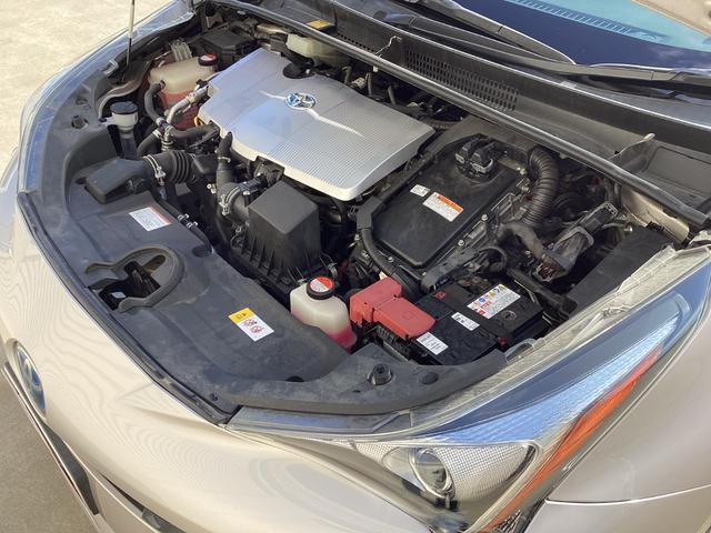 プリウス Ａツーリングセレクション　４ＷＤ　純正９インチＳＤナビ　バックカメラ　クルーズコントロール　シートヒーター　ハーフレザーシート　ドラレコ　コーナーセンサー　スマートキー　ＬＥＤヘッド　ビルトインＥＴＣ（43枚目）