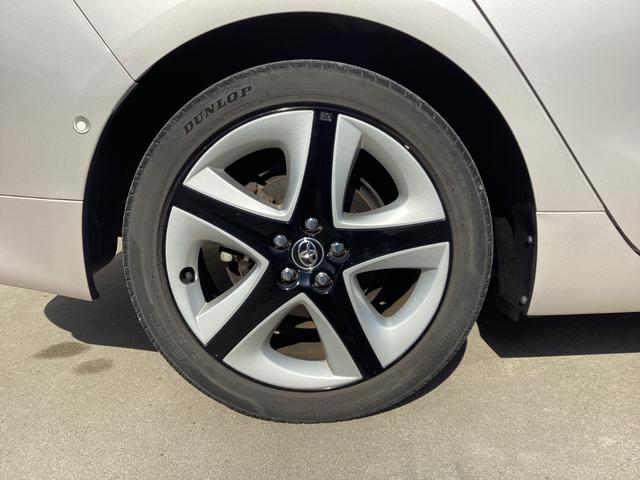 プリウス Ａツーリングセレクション　４ＷＤ　純正９インチＳＤナビ　バックカメラ　クルーズコントロール　シートヒーター　ハーフレザーシート　ドラレコ　コーナーセンサー　スマートキー　ＬＥＤヘッド　ビルトインＥＴＣ（51枚目）