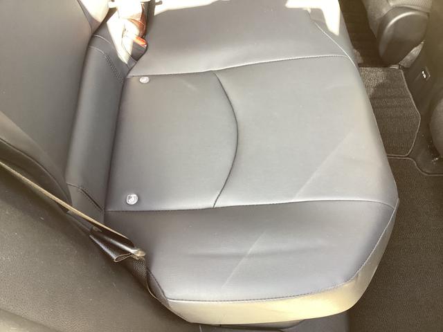 プリウス Ａツーリングセレクション　４ＷＤ　純正９インチＳＤナビ　バックカメラ　クルーズコントロール　シートヒーター　ハーフレザーシート　ドラレコ　コーナーセンサー　スマートキー　ＬＥＤヘッド　ビルトインＥＴＣ（57枚目）