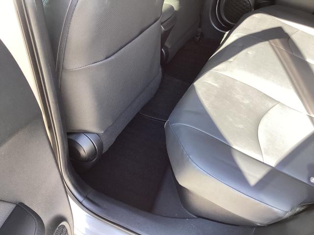 プリウス Ａツーリングセレクション　４ＷＤ　純正９インチＳＤナビ　バックカメラ　クルーズコントロール　シートヒーター　ハーフレザーシート　ドラレコ　コーナーセンサー　スマートキー　ＬＥＤヘッド　ビルトインＥＴＣ（60枚目）