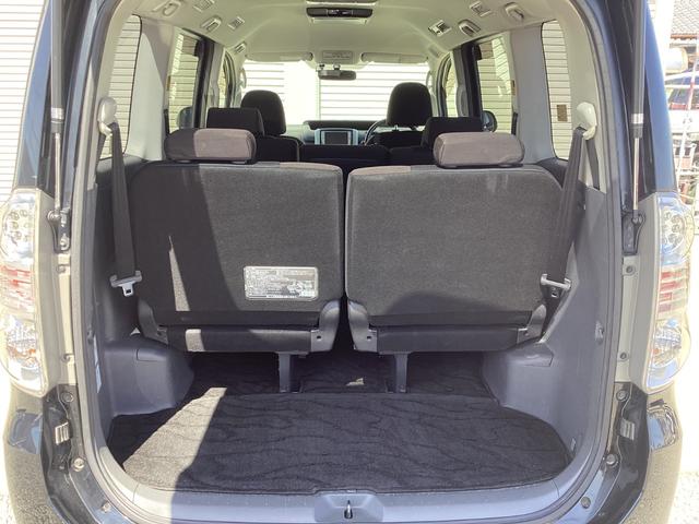 ヴォクシー ＺＳ　煌ＩＩ　純正ＳＤナビ　ＣＤ　ＤＶＤ　ＳＤ　ワンセグ　バックカメラ　ＥＴＣ　スマートキー　両側パワースライドドア　純正１６インチＡＷ　ＨＩＤヘッドライト　フォグランプ　バックカメラ（68枚目）