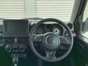 ジムニー ＸＣ　４ＷＤ　届出済未使用車　オートクルーズコントロール　ＬＥＤヘッドランプ　ヘッドライトウォッシャー　スマートキー　アイドリングストップ　電動格納ミラー　シートヒーター　スズキセーフティサポート（4枚目）
